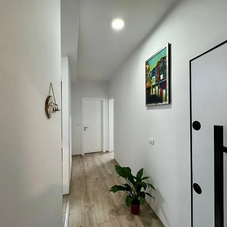 Bright In The Heart Of Appartamento