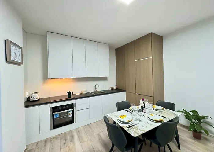 Bright In The Heart Of Apartment *