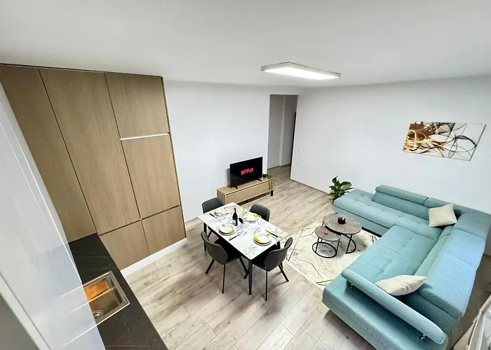 Bright In The Heart Of Apartment *