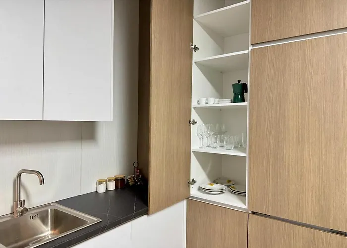 Bright In The Heart Of Appartement Tirana